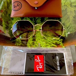 Brand New Authentic 1972 Octagon Raybans